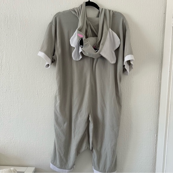 Silver Lilly  Elephant Onesie with elephant hoodie and tail Size Large - Picture 8 of 14